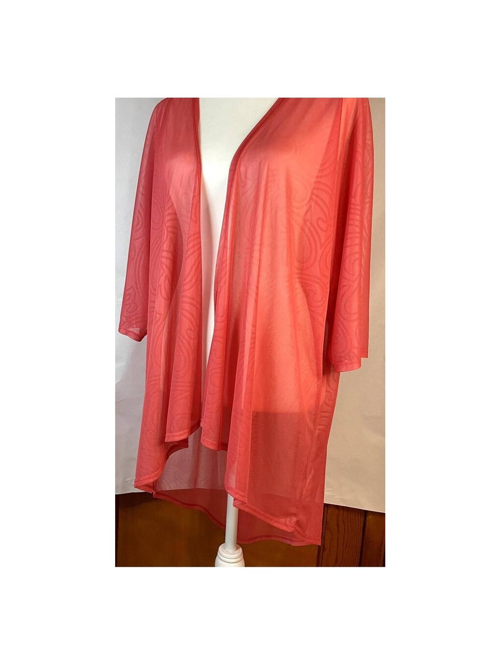 Lularoe Women's top open front sheer Medium cover